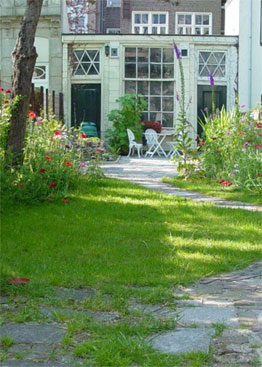 tuinhuis voor de restauratie